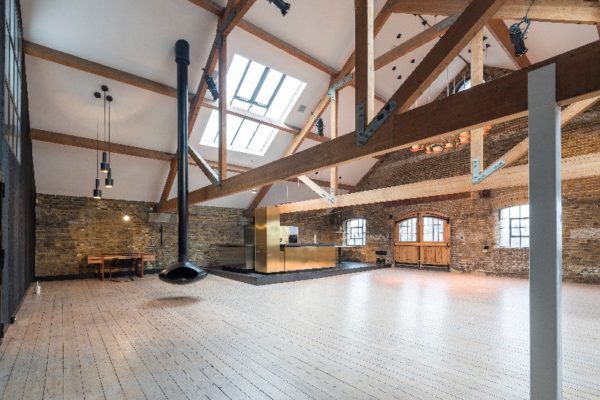 Wapping Wall, Wapping, London, E1W