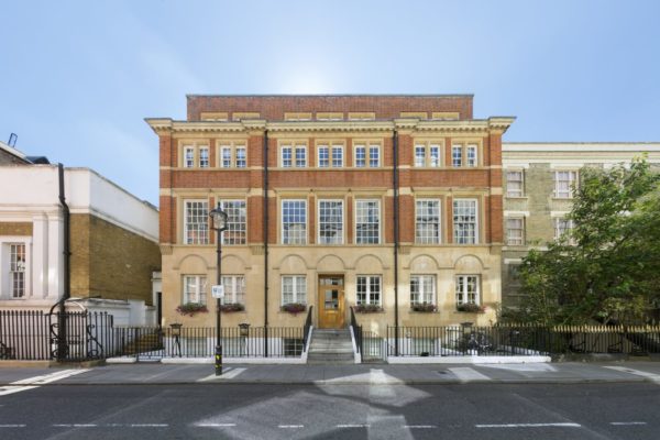 Castle Lane, Victoria, London, SW1E