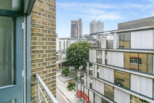 Willow Street, North City, London, EC2A