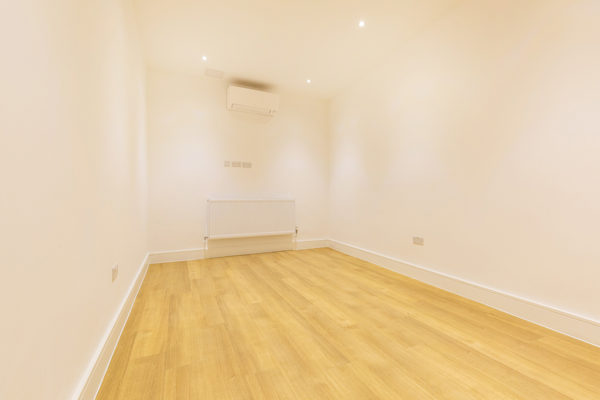 Wilson Street, North City, London, EC2A