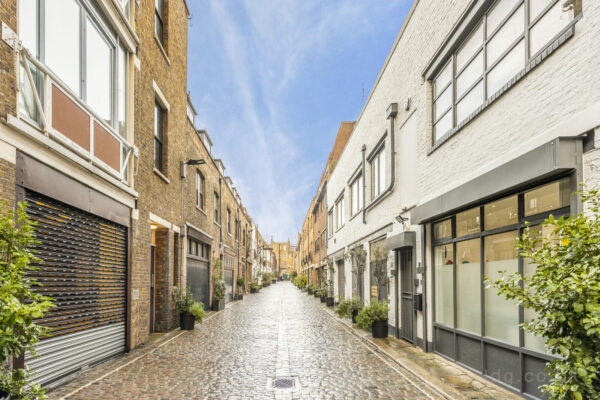 Brownlow Mews, Bloomsbury, London, WC1N