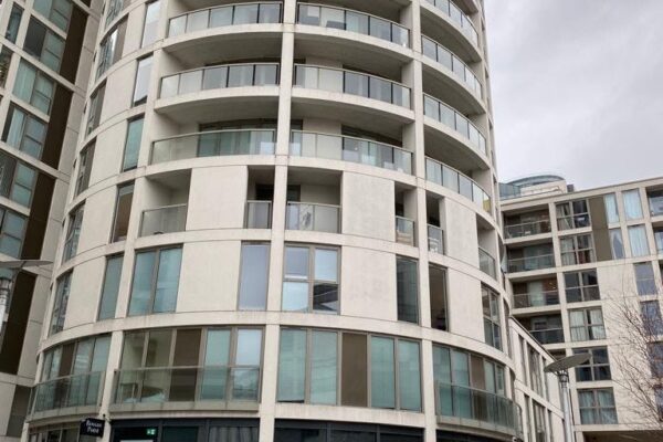 Quadrant Walk, Isle Of Dogs, London, E14