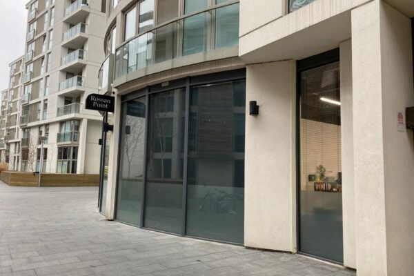 Quadrant Walk, Isle Of Dogs, London, E14