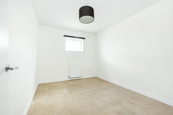 Trumpers Way, Hanwell, London, W7