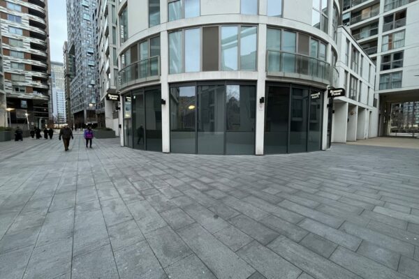 Quadrant Walk, Isle Of Dogs, London, E14