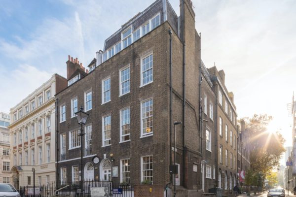 Queen Square, Bloomsbury, London, WC1N