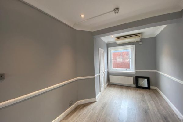 Mortimer Street, Noho, London, W1W