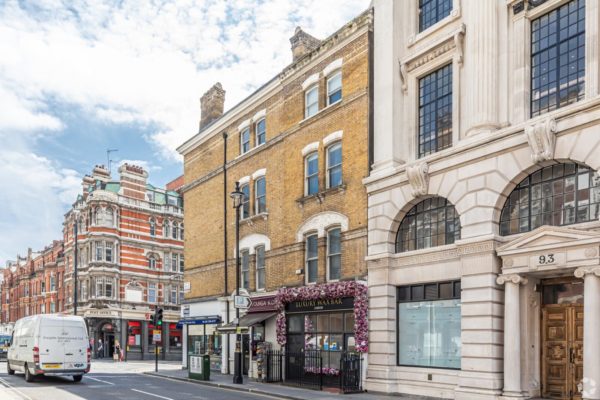 Mortimer Street, Noho, London, W1W